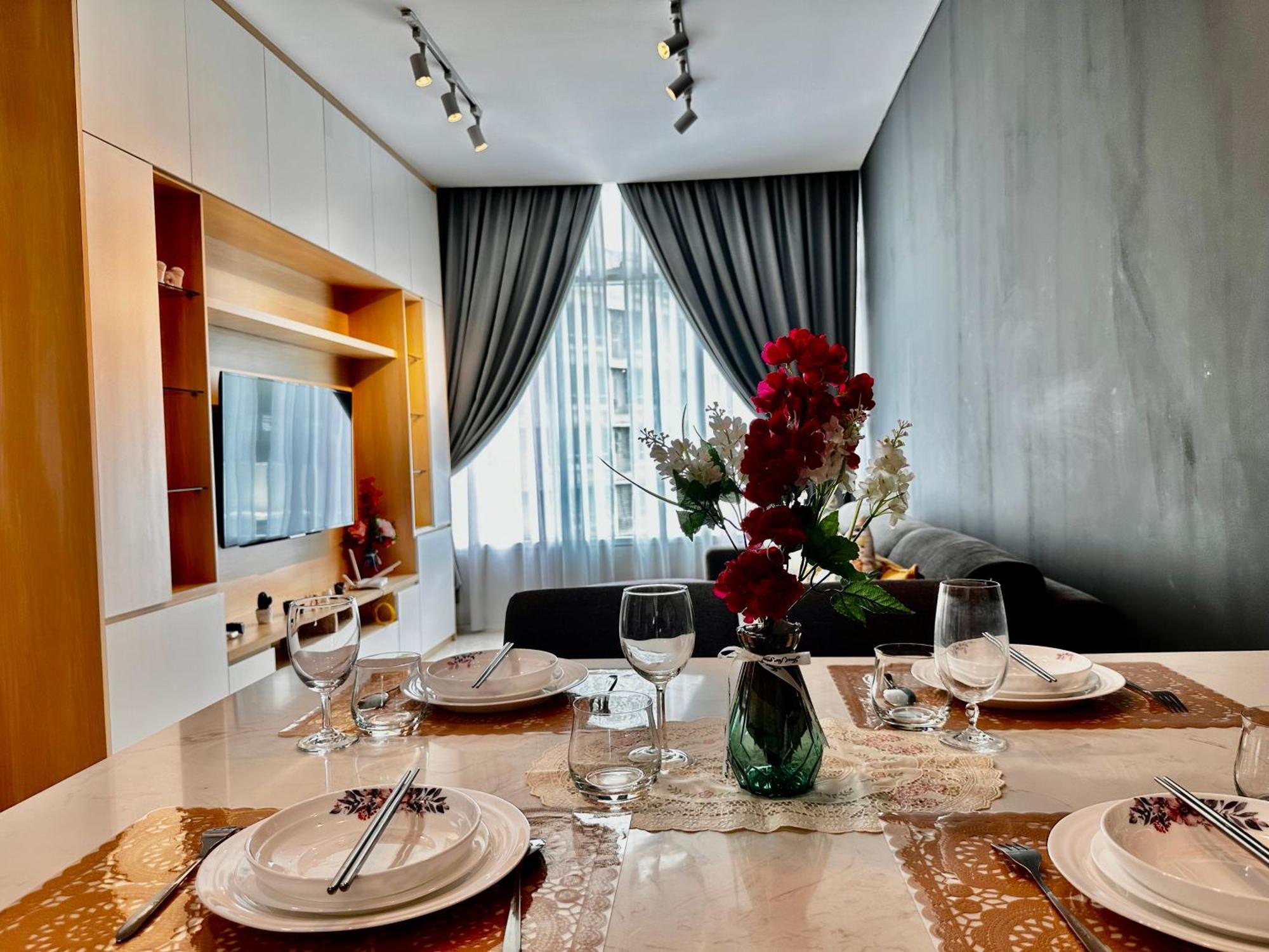 Apartemen Sky Klcc By Arman *