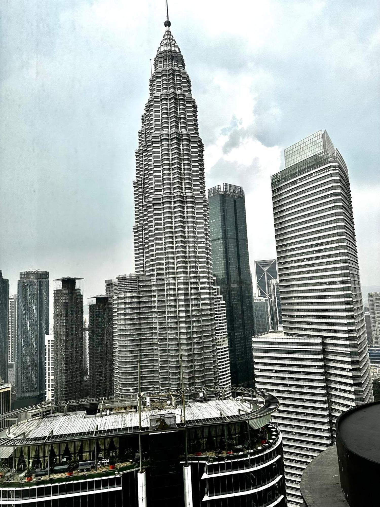 Sky Klcc By Arman Pangsapuri *